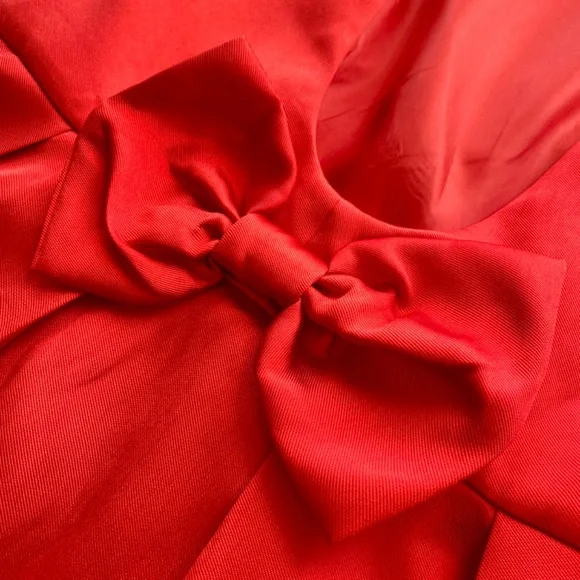 NWT Red Dress Boutique Open Back Red Dress With Bow in Size Medium - Picture 8 of 16